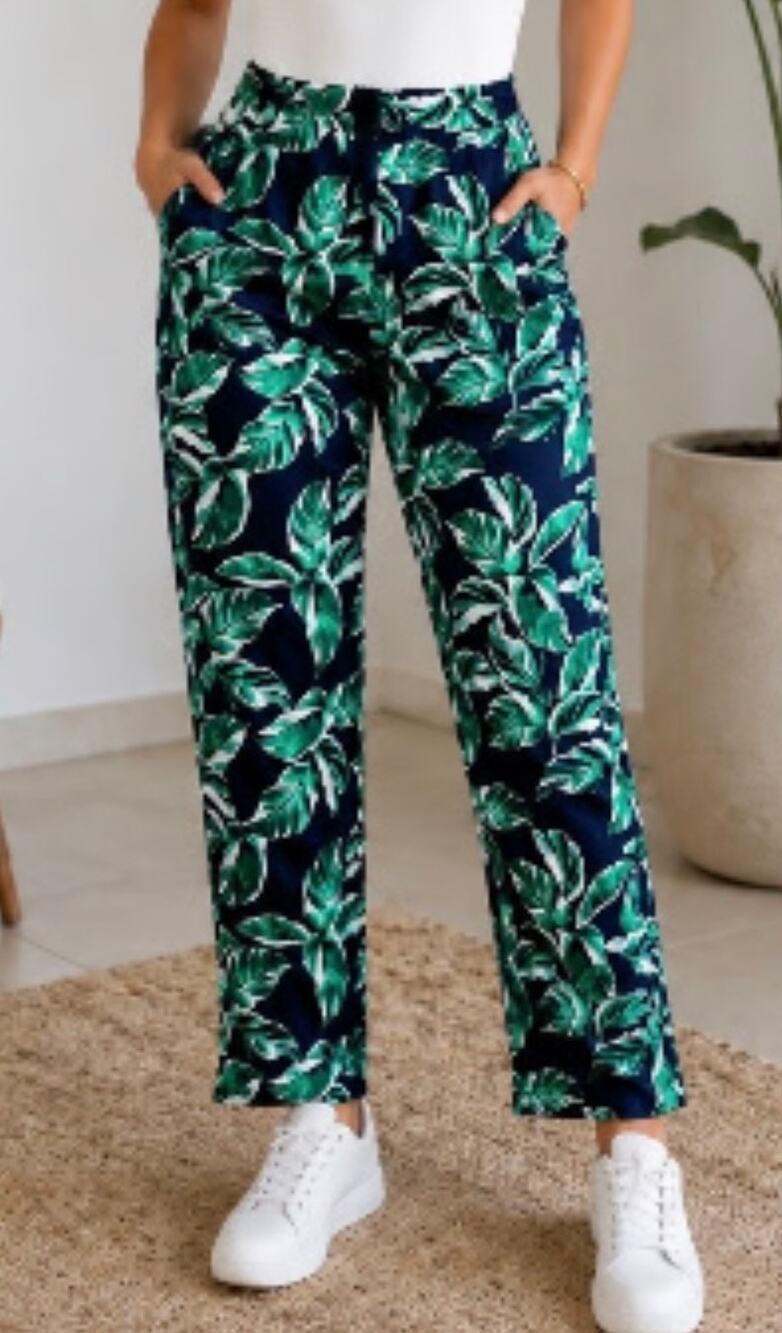 Tommy Bahama Everyday Active Navy and Teal Tropical Pull On Pants S NWOT